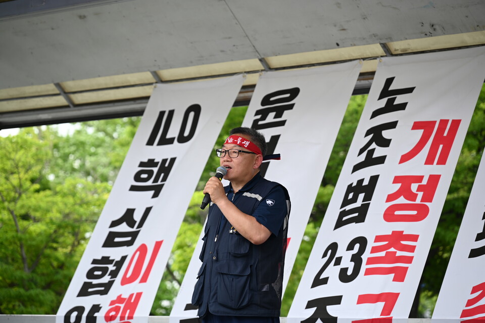 두산공작기계지회 오승진 지회장이 발언하고 있다. 강연석